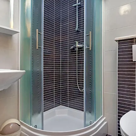 And Nikola شقة Zastražišće