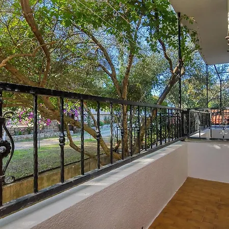 And Nikola * Zastražišće